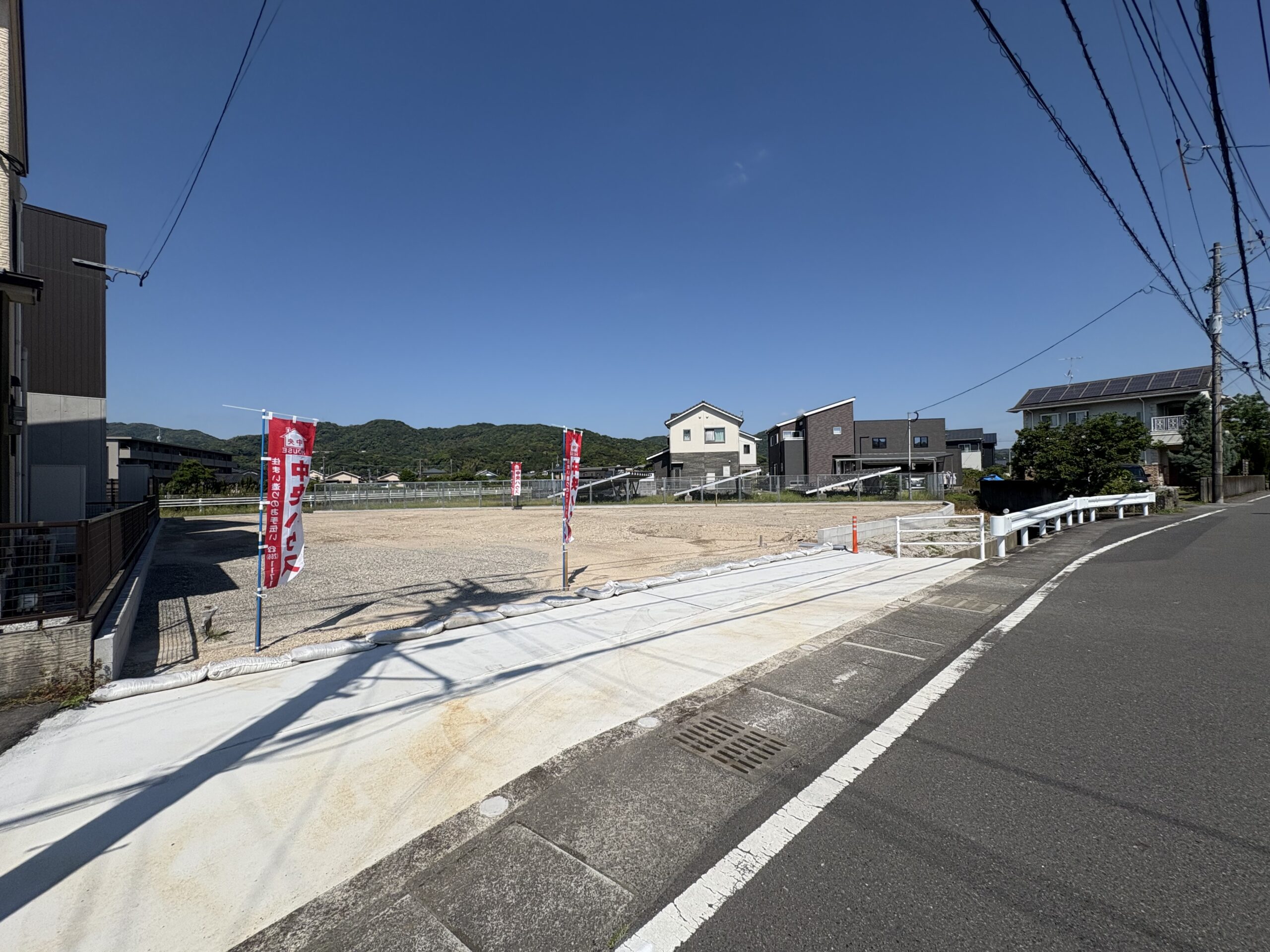 にじのさと保育園まで４００ｍ！永田川沿いの爽やかな風と光に包まれた、開放感あふれるロケーション。８０坪超のゆったり敷地で叶える♪憧れのライフスタイル！